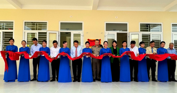 US-funded kindergarten opens in Quang Tri - 1