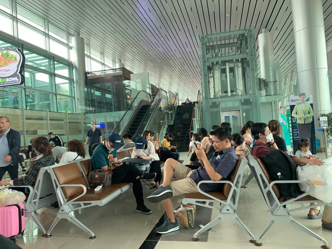 Warm destinations attract visitors despite coronavirus outbreak - 1