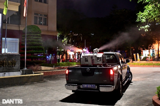 Hanoi intensifies anti-dengue chemical spraying - 1 Hanoi intensifies anti-dengue chemical spraying - 1