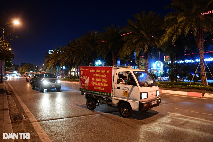 Hanoi intensifies anti-dengue chemical spraying - 6 Hanoi intensifies anti-dengue chemical spraying - 6