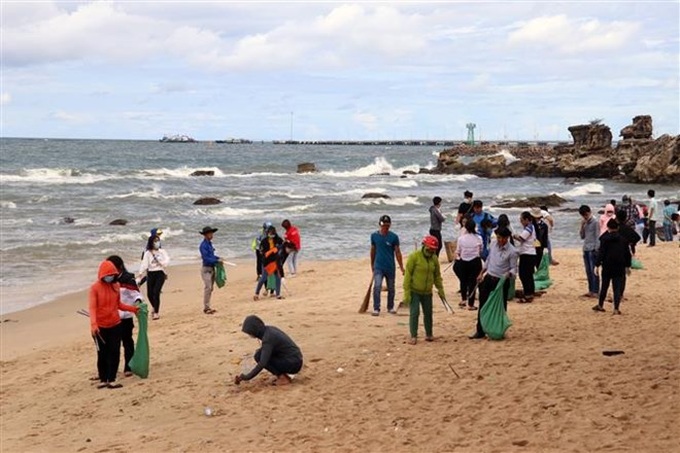 Phu Quoc launches campaign against plastic waste - 1