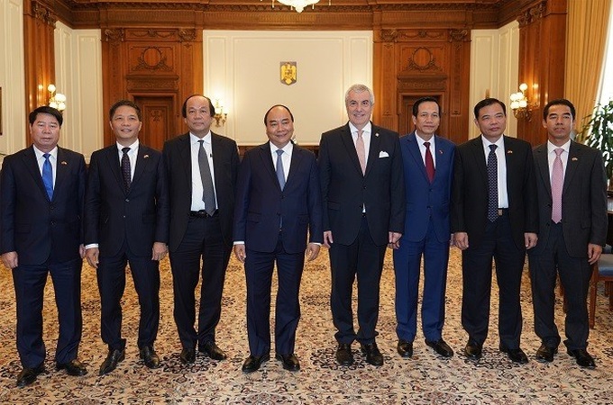 Czech Republic resumes work visas for Vietnamese - 1