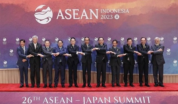 Prime Minister attends summits between ASEAN and partners - 1 Prime Minister attends summits between ASEAN and partners - 1