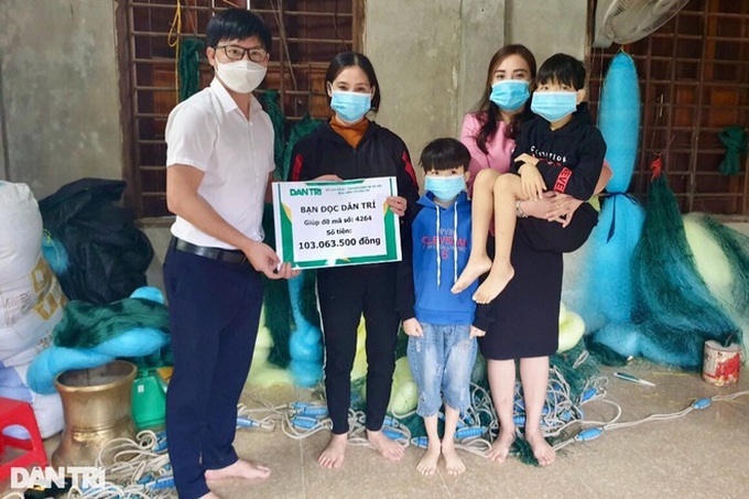 Poor couple receive help to save ailing children - 1
