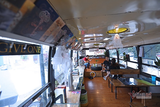 Scrap bus turned into a cafe - 2 Scrap bus turned into a cafe - 2