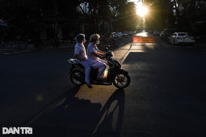 Hanoi Old Quarter covered by multiple Covid-19 check-points - 14 Hanoi Old Quarter covered by multiple Covid-19 check-points - 14