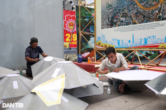 HCMC streets decorated for National Day celebration - 8