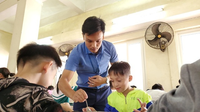 More disabled people receive vocational help - 1