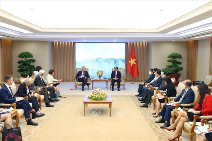 PM receives RMIT University President Cameron - 1 PM receives RMIT University President Cameron - 1