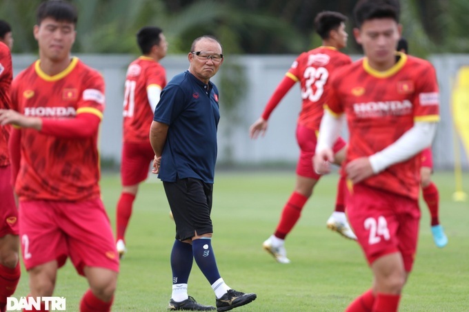Park Hang-seo stops rumours he will coach Indonesia - 1