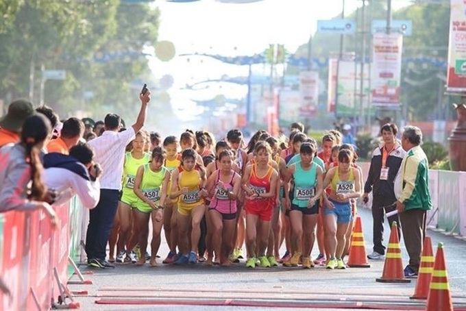 Nearly 2,000 runners to take part in national marathon - 1 Nearly 2,000 runners to take part in national marathon - 1