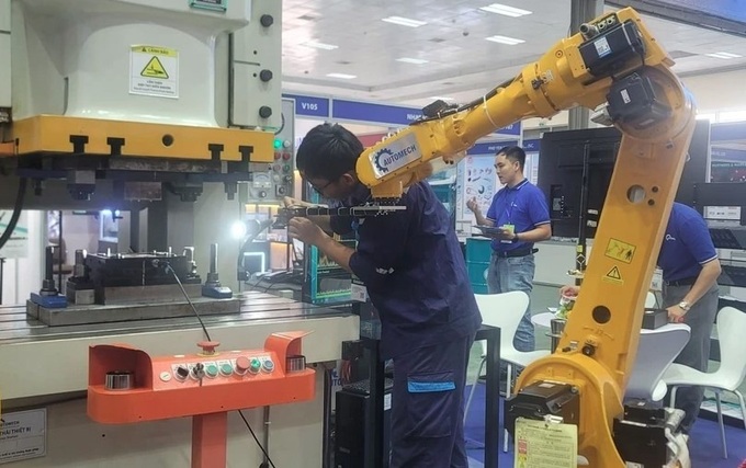 Many foreign firms engage in 2024 Hanoi Supporting Industry Fair - 1