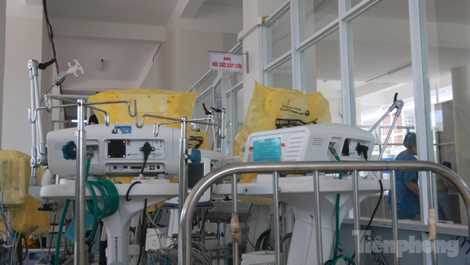 Danang dormitory turned into Covid-19 field hospital - 8