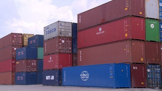 Cat Lai struggles to deal with 2,000 abandoned containers of waste - 1 Cat Lai struggles to deal with 2,000 abandoned containers of waste - 1