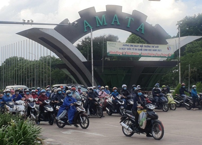 Dong Nai businesses fined for allowing Covid-19 infected to return home - 1