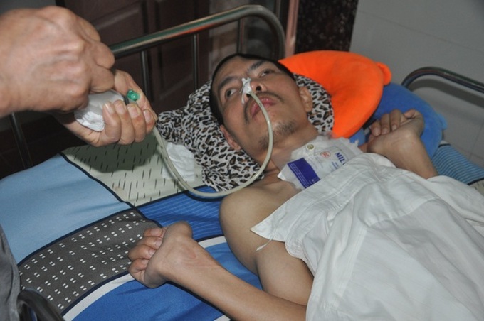 Vegetative man gets help from readers - 1