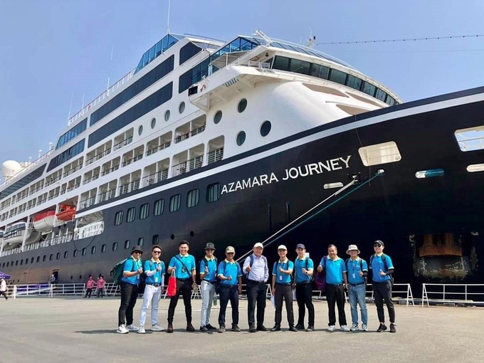 Azamara Journey brings over 1,000 foreign visitors to Da Nang - 1