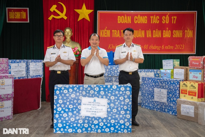 Youth delegation enjoys Spratly Islands trip - 4