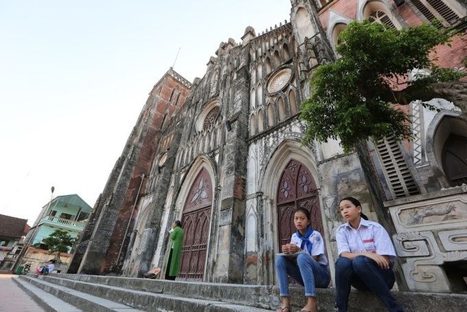 Northern Basilica attracts visitors - 8