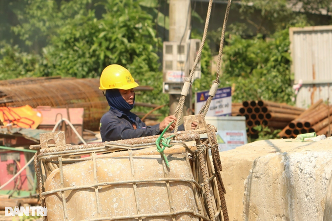 Hue’s Huong River offers relief amid scorching weather - 2 Hue’s Huong River offers relief amid scorching weather - 2