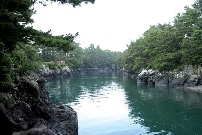 Jeju island: Rocks, Wind and Haenyo - 1