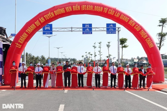 Binh Dinh extends coastal road - 1