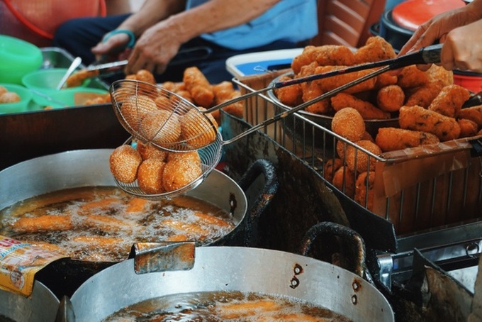 Banh ran among world’s best fried foods: CNN - 1 Banh ran among world’s best fried foods: CNN - 1