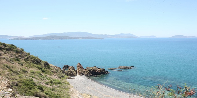 Four teenagers drown on Cam Ranh beach - 1