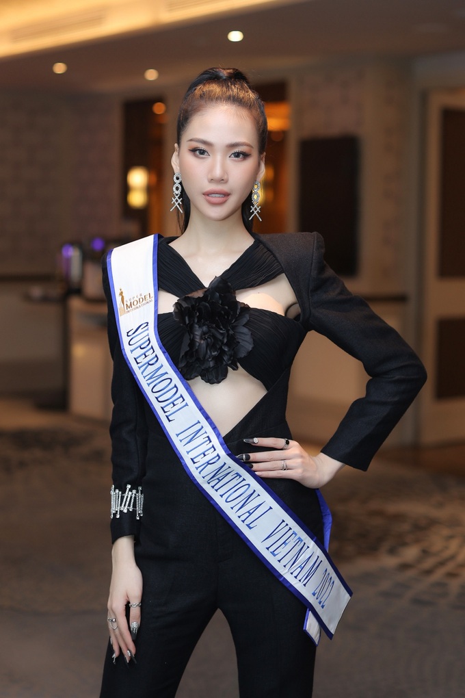 Quynh Hoa set to compete at Supermodel International 2022 - 1