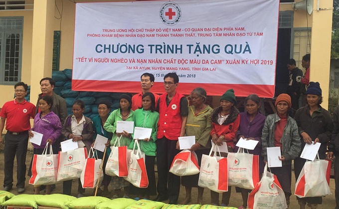 Vietnam Red Cross aims to provide 1.5 million Tet gifts to the needy - 1