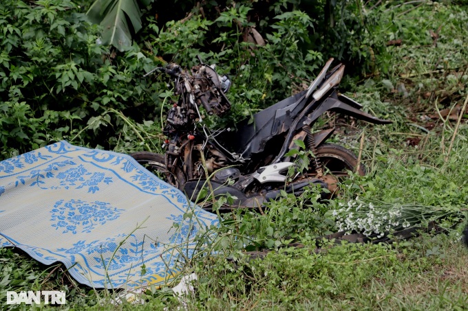 Three family members die in Dak Lak traffic accident - 2 Three family members die in Dak Lak traffic accident - 2