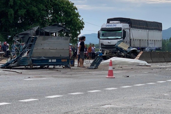 Three killed in Ha Tinh truck crash - 1