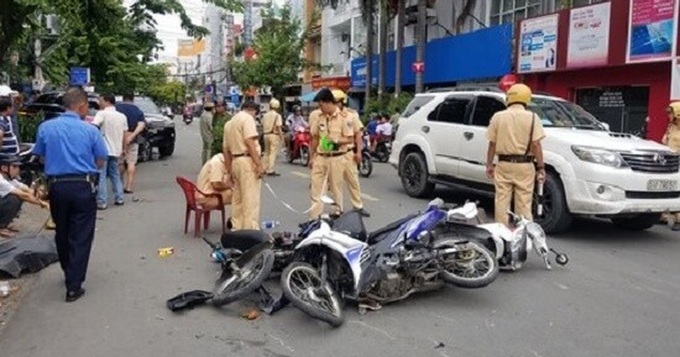 Vietnam sees sharp drop in traffic accidents this year - 1