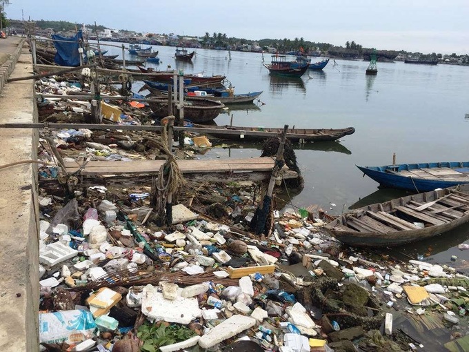 Quang Nam Island faces serious pollution - 1 Quang Nam Island faces serious pollution - 1