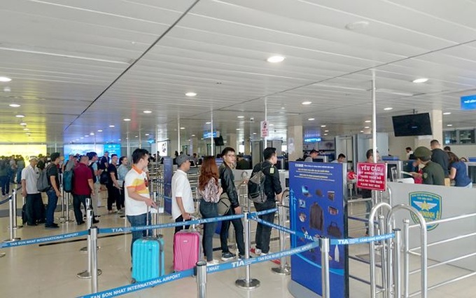 Tan Son Nhat Airport ranked worst in Vietnam - 1 Tan Son Nhat Airport ranked worst in Vietnam - 1