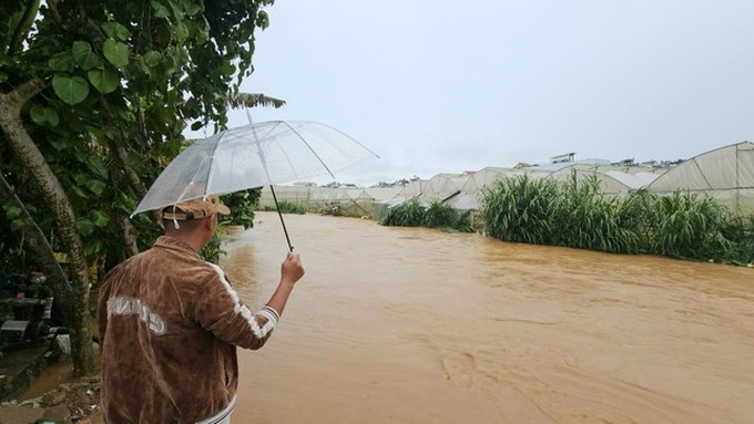 Dalat City faces serious flooding following heavy rains - 3