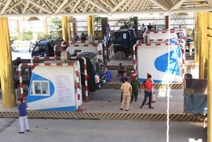 Hoa Binh BOT toll station seeks government help following protests - 1