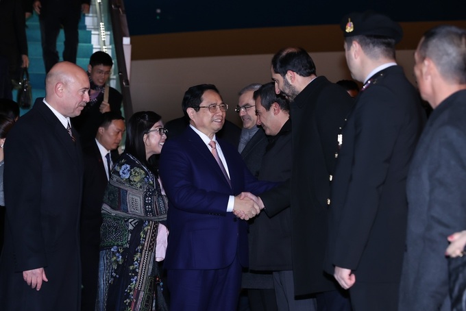 PM Pham Minh Chinh arrives in Ankara, starting official visit to Türkiye - 1 PM Pham Minh Chinh arrives in Ankara, starting official visit to Türkiye - 1