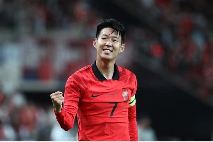 Striker Tien Linh placed 29th at Asia’s Best Footballer Award 2022 - 2 Striker Tien Linh placed 29th at Asia’s Best Footballer Award 2022 - 2