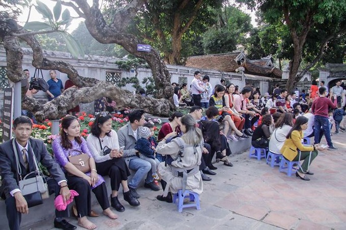 Calligraphy popular at Hanoi's Temple of Literature - 2 Calligraphy popular at Hanoi's Temple of Literature - 2