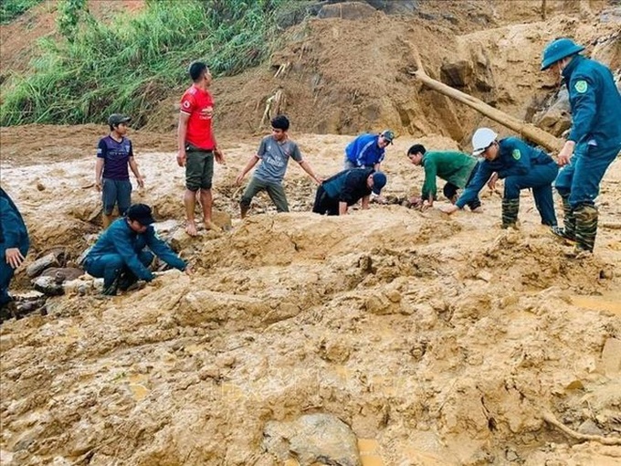 Storm Molave leaves 64 dead and missing in Vietnam - 1