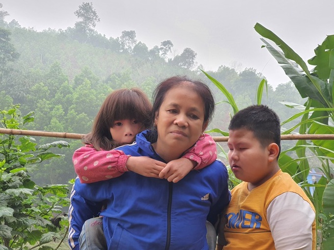 Poor family with two disabled children in dire need of help - 1 Poor family with two disabled children in dire need of help - 1