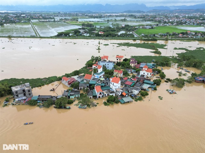 Thousands of households in Ninh Binh isolated by inundation - 6