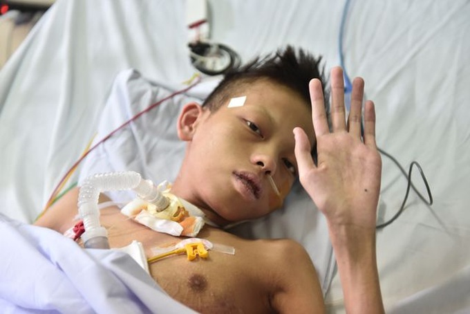 Dantri/DTiNews readers help save poor boy from lung disease - 2 Dantri/DTiNews readers help save poor boy from lung disease - 2