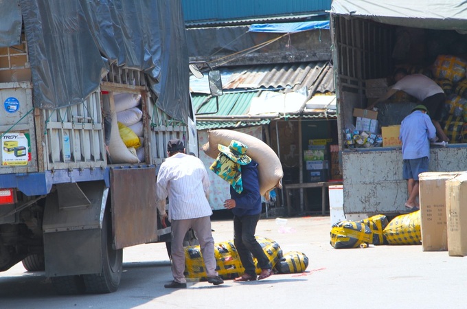 Central province struggling hot weather - 1
