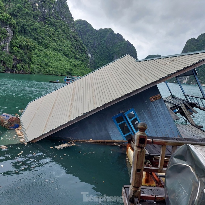 Ha Long fishing village renovation under way - 2 Ha Long fishing village renovation under way - 2