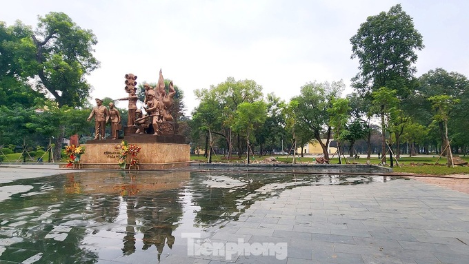 Hanoi’s parks struggle with lack of care - 3