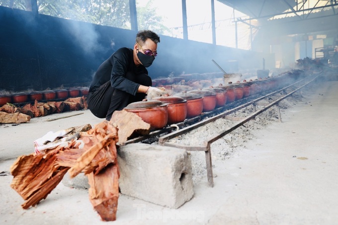 Ha Nam fishing braising village prepares for Tet - 8 Ha Nam fishing braising village prepares for Tet - 8