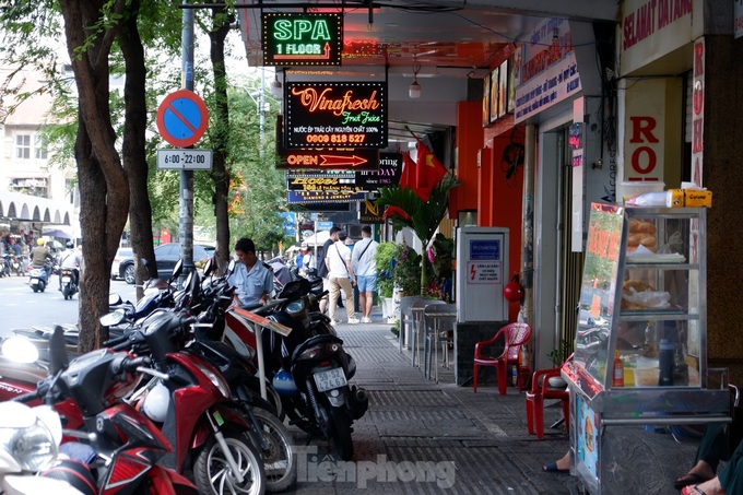 HCM City pilots collecting pavement rental fees - 2