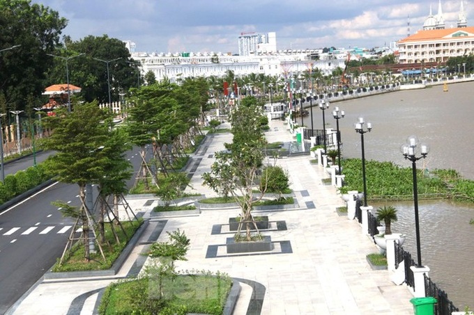 Binh Duong launches pedestrian street by Saigon River - 4